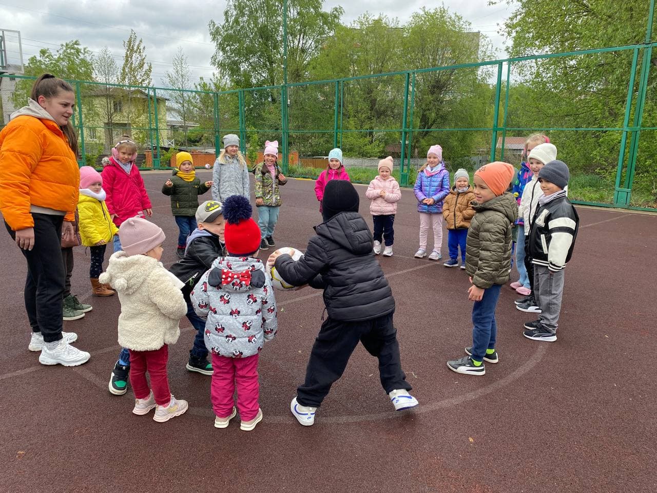 Прогулянка на свіжому повітрі
